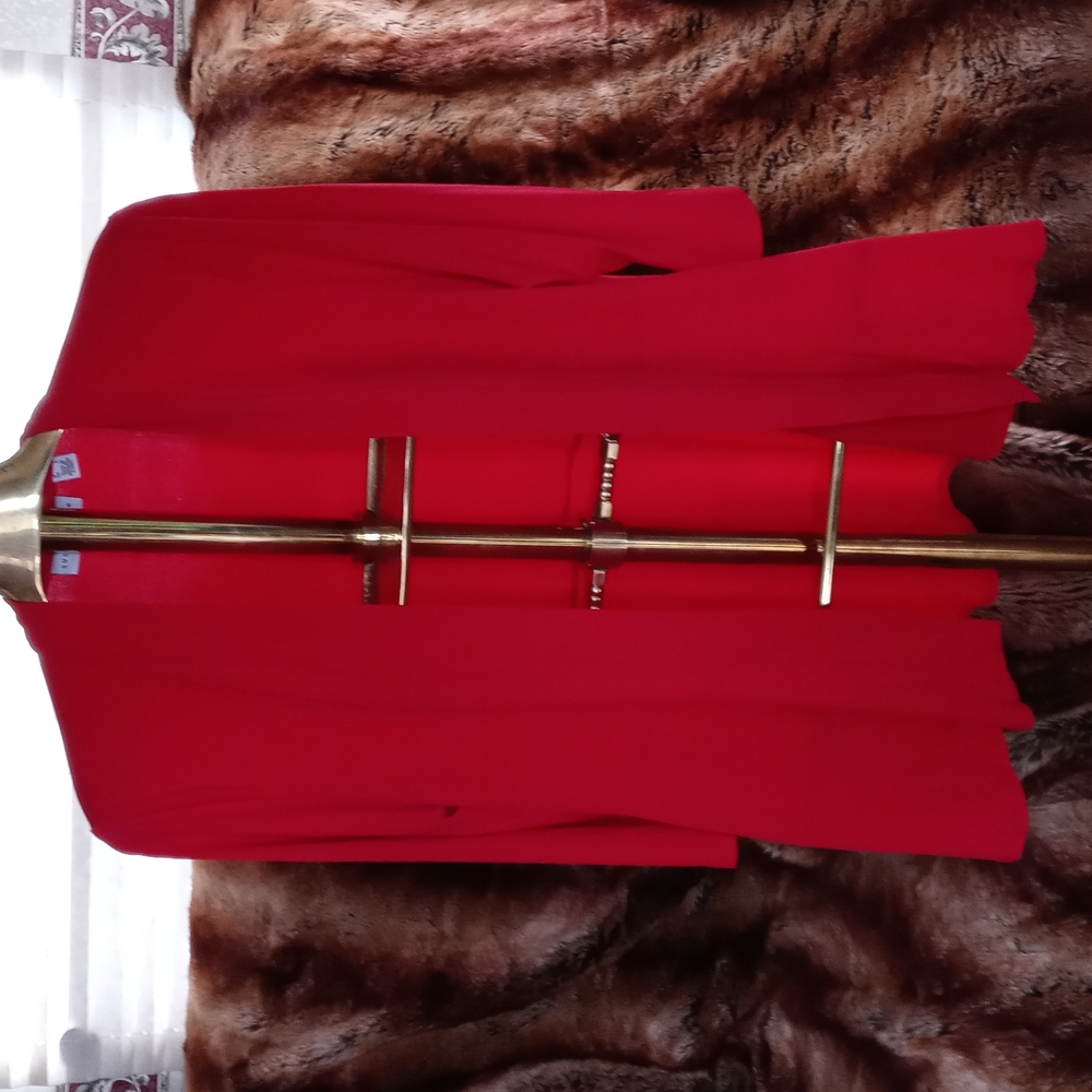 Susan Graver red size medium blouse wrap